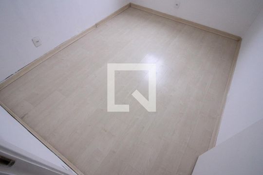 Quarto 1 de apartamento para alugar com 2 quartos, 46m² em Jardim Independência (são Paulo), São Paulo