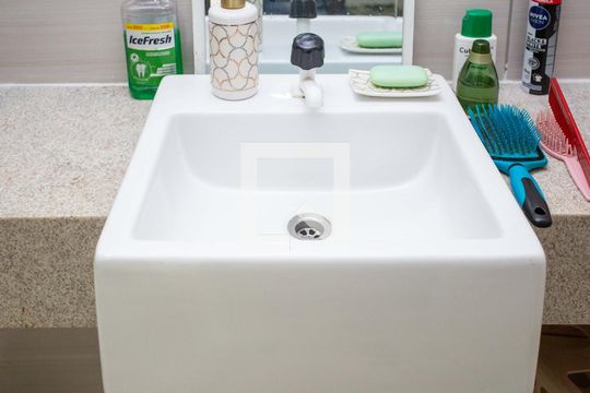 Quarto Suíte de casa à venda com 2 quartos, 90m² em Piraporinha, Diadema