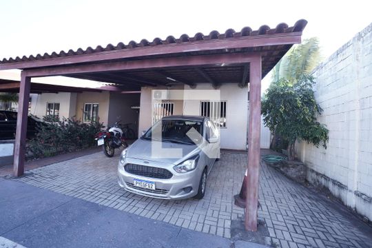 Casa de Condomínio à venda com 3 quartos, 120m² em Loteamento Alphaville Residencial, Goiânia