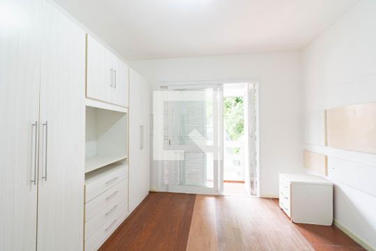 Casa para alugar com 4 quartos, 250m² em Centro, Canoas