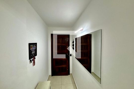 Sala - hall de entrada de apartamento para alugar com 3 quartos, 150m² em Copacabana, Rio de Janeiro