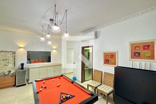 Sala de apartamento para alugar com 3 quartos, 150m² em Copacabana, Rio de Janeiro