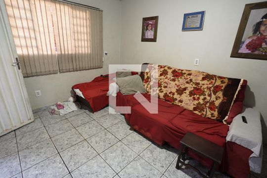 Casa à venda com 3 quartos, 137m² em Solange Park Ii, Goiânia