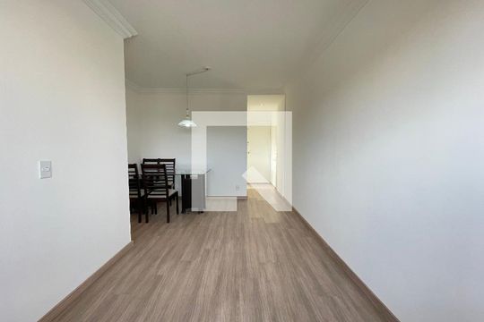 Sala de apartamento à venda com 3 quartos, 60m² em Conjunto Promorar Raposo Tavares, São Paulo