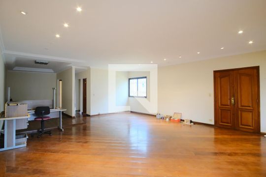 Sala de casa para alugar com 5 quartos, 500m² em Tatuapé, São Paulo