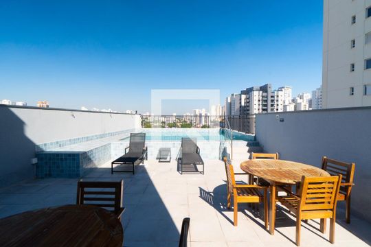 Área comum - Piscina de kitnet/studio para alugar com 1 quarto, 25m² em Chácara Inglesa, São Paulo
