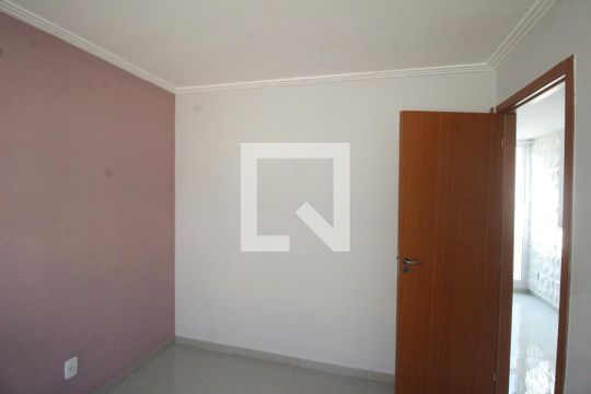 Quarto 1 de apartamento para alugar com 2 quartos, 40m² em Jardim Alvorada, Nova Iguaçu