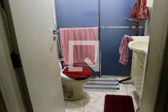 Banheiro social de casa à venda com 2 quartos, 117m² em Vila Iris, Guarulhos