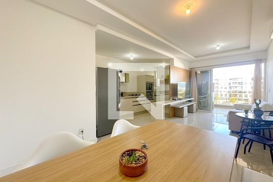 Apartamento para alugar com 2 quartos, 90m² em Jurerê Internacional, Florianópolis