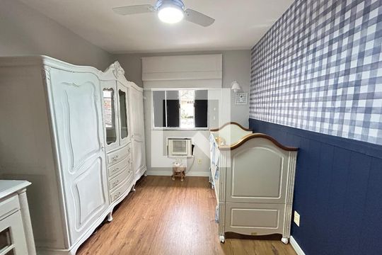 Quarto 1 de casa à venda com 2 quartos, 96m² em Vila Valqueire, Rio de Janeiro