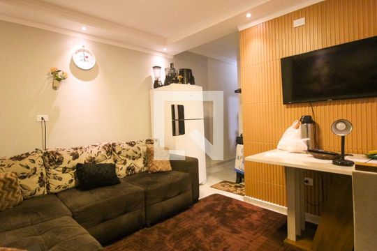 Apartamento para alugar com 2 quartos, 42m² em Jardim Santa Adelia, São Paulo