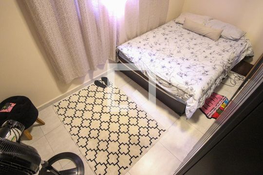 Apartamento para alugar com 2 quartos, 42m² em Jardim Santa Adelia, São Paulo