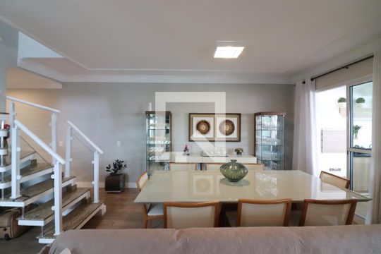 Sala  de apartamento à venda com 3 quartos, 150m² em Vila Mussoline, São Bernardo do Campo