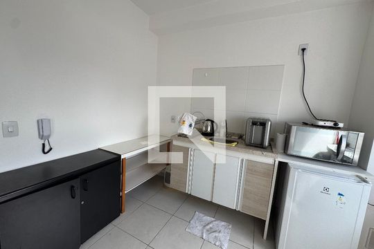 Cozinha de kitnet/studio à venda com 1 quarto, 37m² em Presidente Altino, Osasco