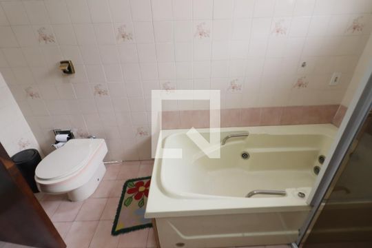 Banheiro da Suíte 1 de casa à venda com 6 quartos, 418m² em City Bussocaba, Osasco