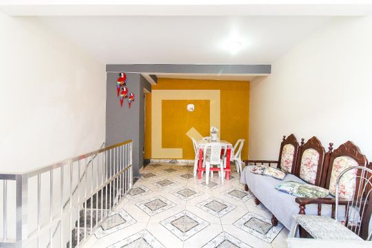 Sala de casa para alugar com 2 quartos, 198m² em Lageado, Ferraz de Vasconcelos