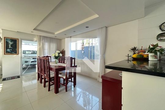 Casa para alugar com 5 quartos, 440m² em Cacupé, Florianópolis