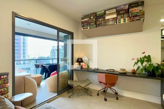 Sala de apartamento à venda com 2 quartos, 71m² em Pinheiros, São Paulo
