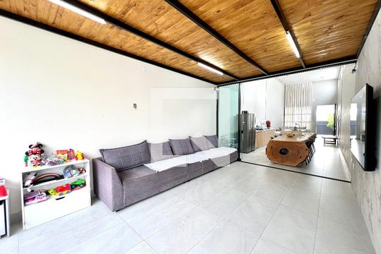 Sala de TV de casa à venda com 3 quartos, 500m² em Trevo, Belo Horizonte