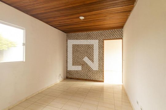 Sala de casa à venda com 3 quartos, 720m² em Boqueirão, Curitiba