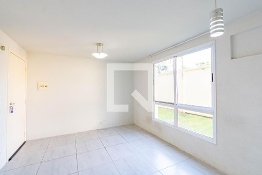 Sala de apartamento à venda com 2 quartos, 54m² em Mato Grande, Canoas