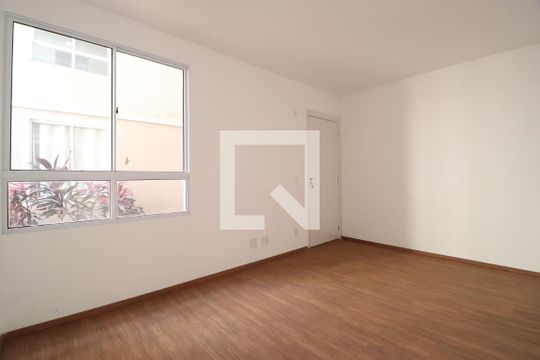 Apartamento para alugar com 2 quartos, 50m² em Vila Maria, Uberlândia