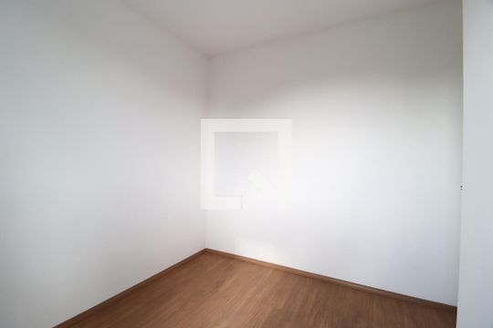 Quarto 1 de apartamento para alugar com 2 quartos, 46m² em Vila Maria, Uberlândia