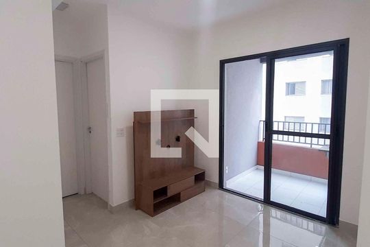 Sala de apartamento para alugar com 2 quartos, 55m² em Centro, Osasco