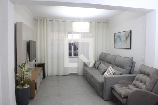 Casa para alugar com 4 quartos, 202m² em Jardim Sao Caetano, São Caetano do Sul