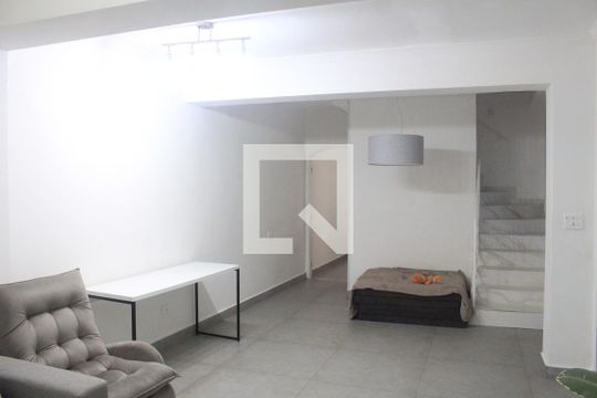 Sala de casa para alugar com 4 quartos, 202m² em Jardim Sao Caetano, São Caetano do Sul