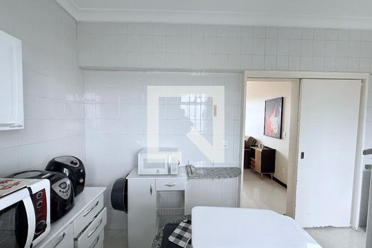 Cozinha de apartamento à venda com 2 quartos, 65m² em Monsenhor Messias, Belo Horizonte