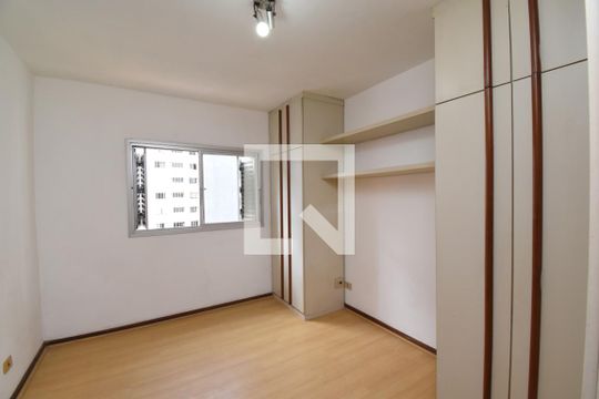 Suíte de apartamento para alugar com 3 quartos, 114m² em Batel, Curitiba
