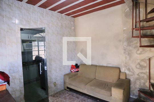 Casa à venda com 3 quartos, 200m² em São Cristóvão, Belo Horizonte