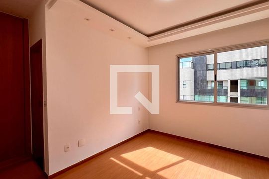 Suíte de apartamento à venda com 4 quartos, 210m² em Belvedere, Belo Horizonte