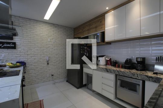 Casa à venda com 3 quartos, 150m² em Ipiranga, São Paulo