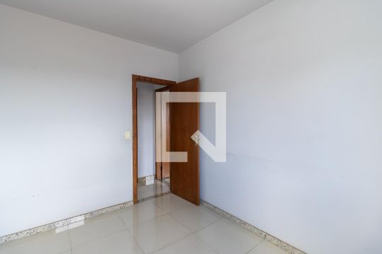 Quarto 2 de apartamento à venda com 3 quartos, 95m² em Itapoã, Belo Horizonte