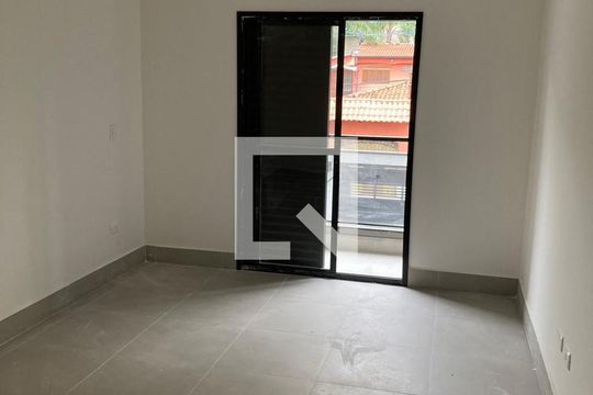 Quarto de casa à venda com 2 quartos, 80m² em Vila Polopoli, São Paulo
