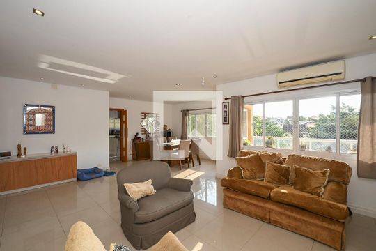 Sala de casa à venda com 5 quartos, 480m² em Jardim Londrina, São Paulo