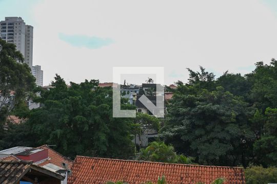 Vista de casa à venda com 5 quartos, 480m² em Jardim Londrina, São Paulo
