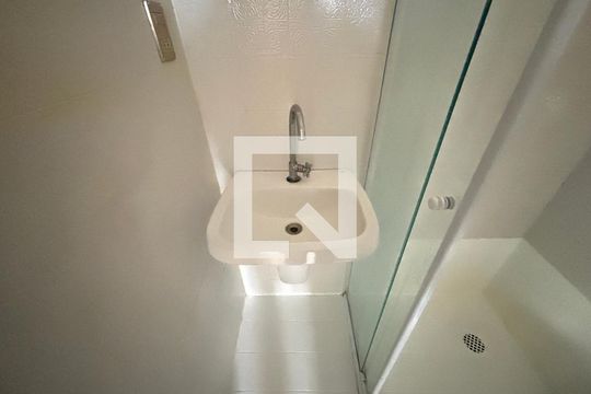 Banheiro de apartamento para alugar com 2 quartos, 112m² em Indianópolis, São Paulo