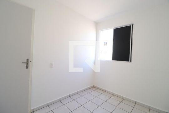 Quarto 2 de apartamento para alugar com 2 quartos, 44m² em Mansour, Uberlândia