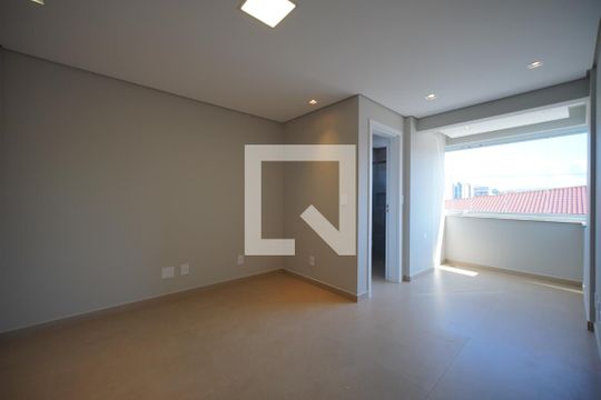 Suíte  de apartamento para alugar com 2 quartos, 106m² em Barreiros, São José