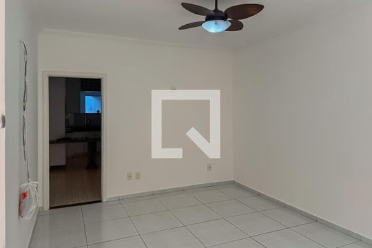 Casa para alugar com 3 quartos, 120m² em Horto Florestal, Belo Horizonte