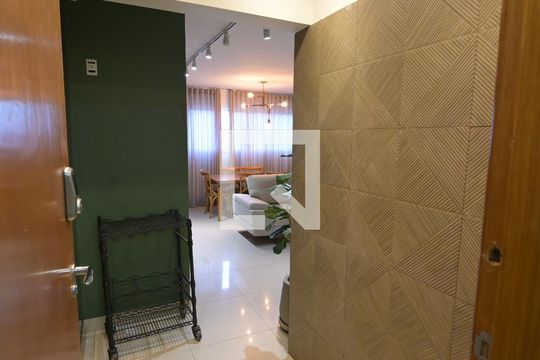 Apartamento à venda com 2 quartos, 56m² em Vila Rosa, Goiânia
