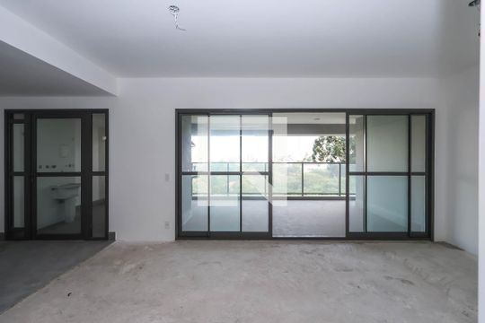 Sala de apartamento à venda com 3 quartos, 136m² em Chácara Klabin, São Paulo