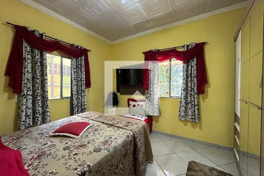 Casa à venda com 2 quartos, 70m² em Praia, Contagem