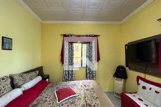 Casa à venda com 2 quartos, 70m² em Praia, Contagem