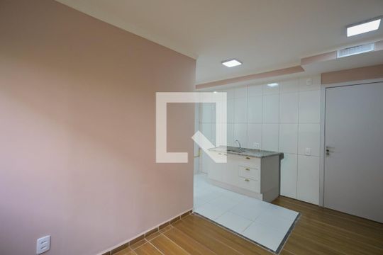 Sala de apartamento à venda com 2 quartos, 33m² em Vila Suzana, São Paulo