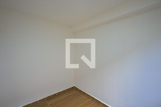 Quarto 1 de apartamento à venda com 2 quartos, 33m² em Vila Suzana, São Paulo