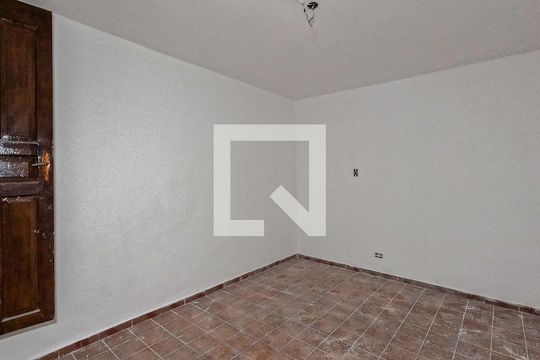 Quarto de casa à venda com 1 quarto, 40m² em Jardim Marisa, São Paulo